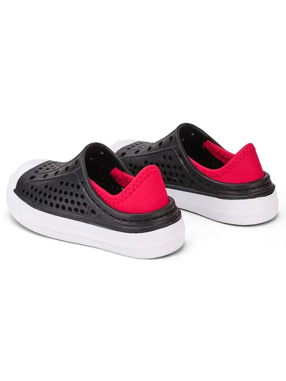 Elastic YOYO Slip-on Sneaker