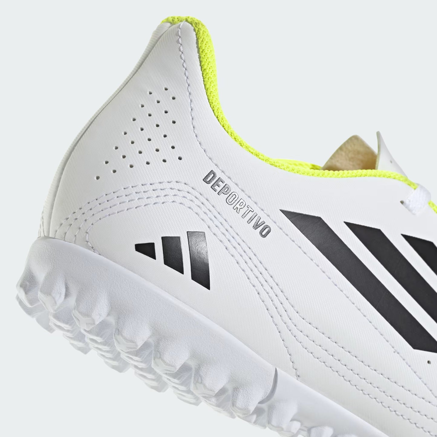 FOOTBALL SHOES  WHITE   JUNIOR