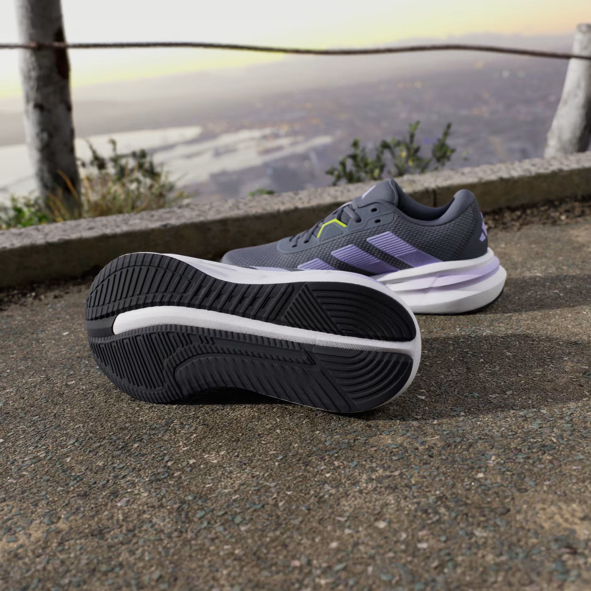 Galaxy 7 Running Shoes