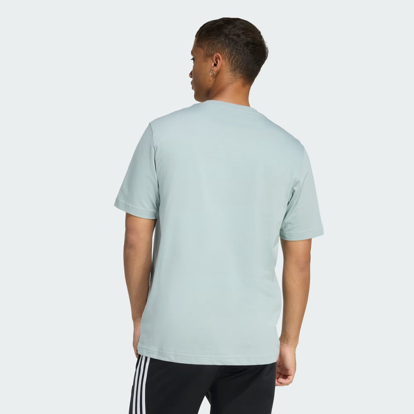 OUTDOOR KAYAKING GRAPHIC T-SHIRT
