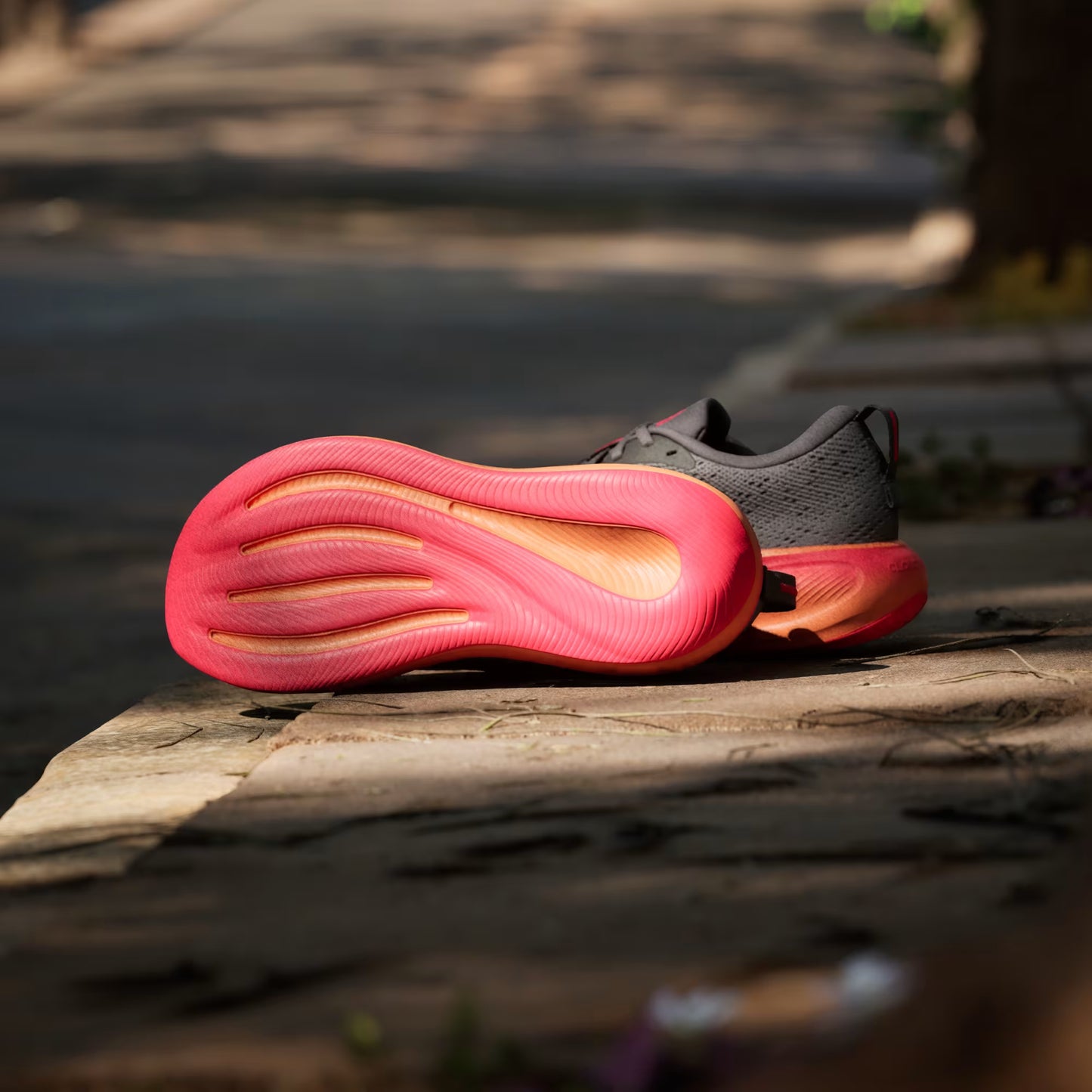 RESPONSE PACE RUNNING SHOES