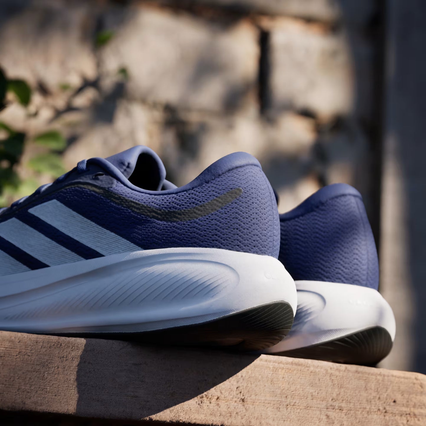 Adidas Response Runner