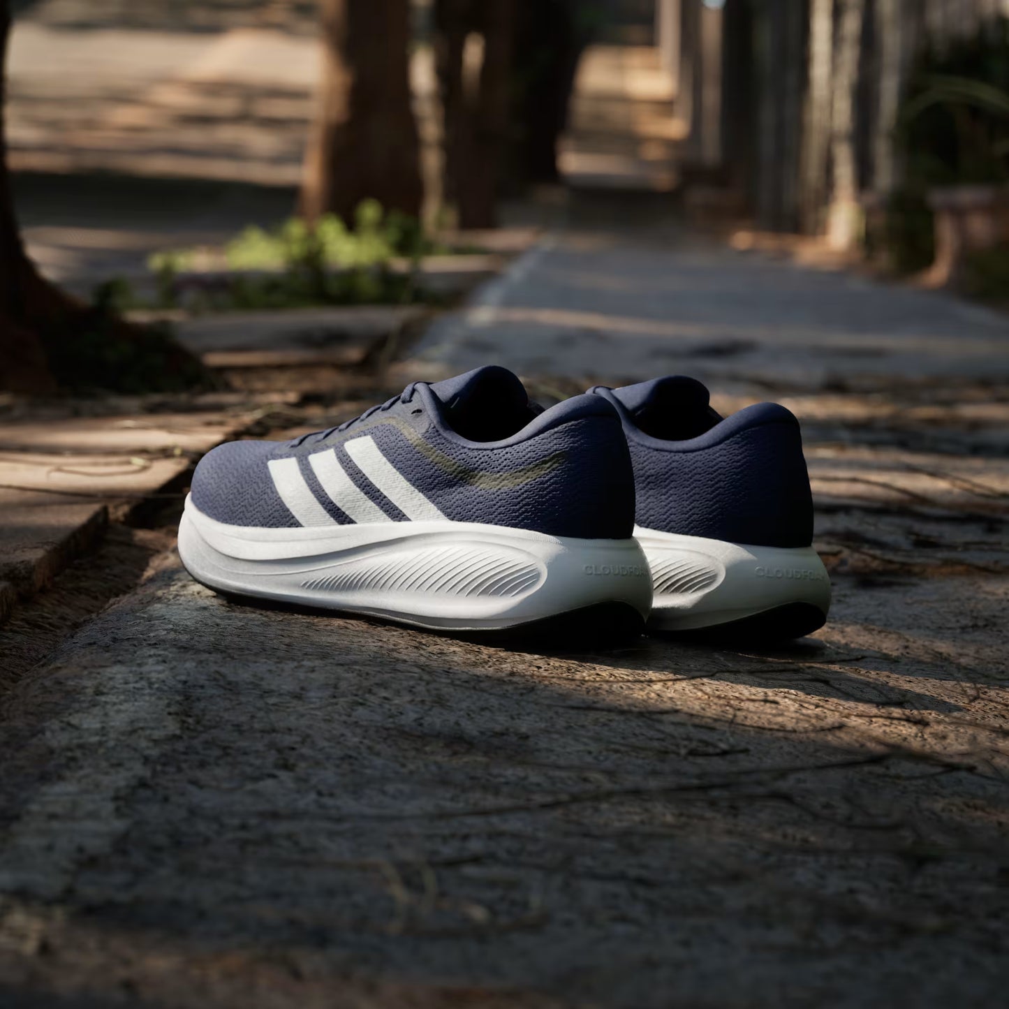 Adidas Response Runner