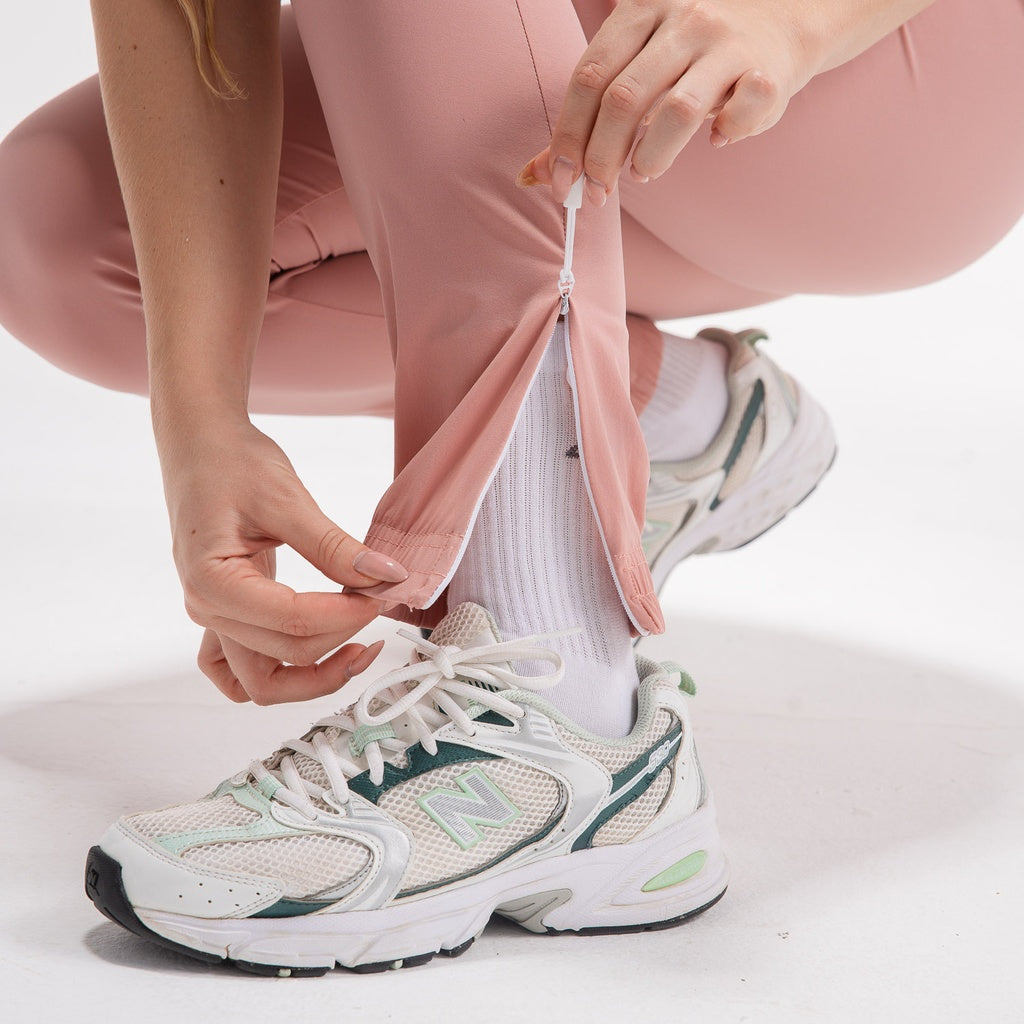 Women STRIVE Flexi sweat Pants #133